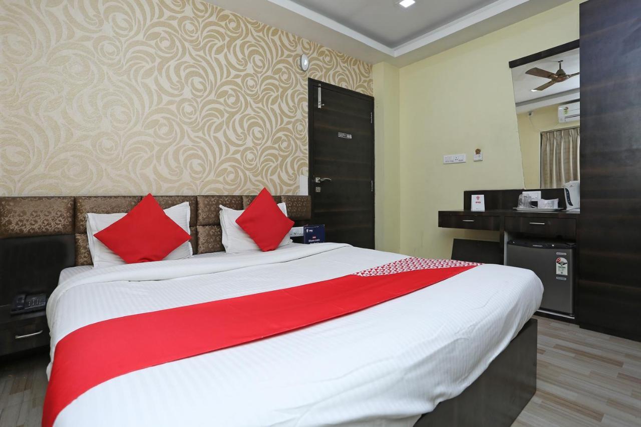 Oyo 7790 Hotel Royal Height Калькутта Экстерьер фото