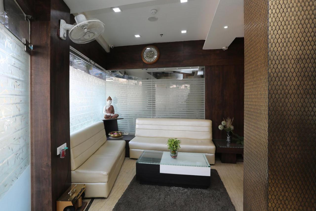 Oyo 7790 Hotel Royal Height Калькутта Экстерьер фото