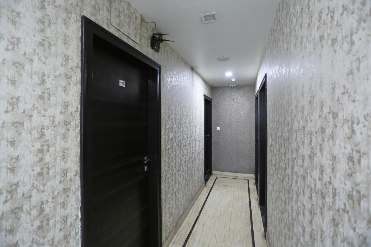 Oyo 7790 Hotel Royal Height Калькутта Экстерьер фото